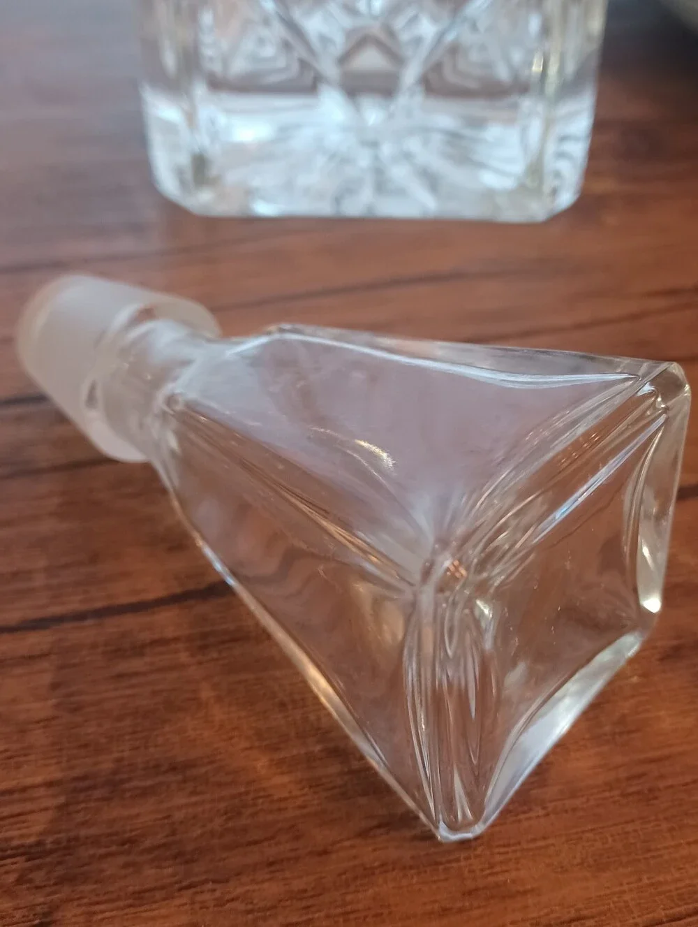 Pier 1 Clear Cut Glass Decanter w/ Clear Glass Stopper